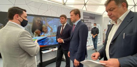 NexTouch представила новую линейку продукции NextPanel 85, NextWall Multitouch и NexTaizer